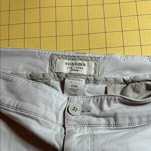 Sonoma Light Khaki capris.  22w
